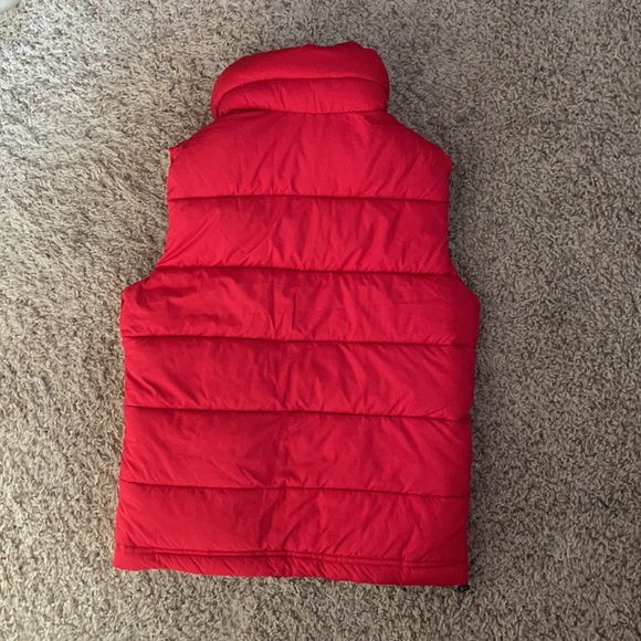 Rarely worn vest. Great shape! Size M w/ 2 pockets - Picture 2 of 3